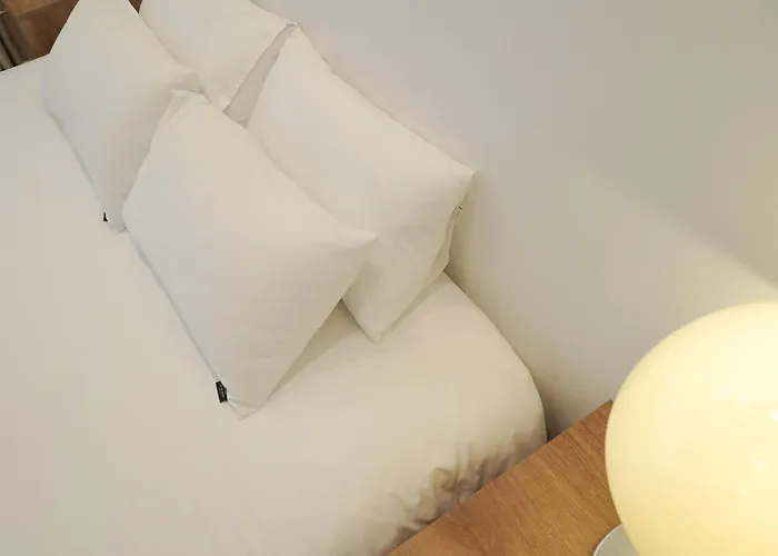 Appartement 홍대 햇살 가득한 집 프라이빗 단독층 35평 방4,욕실2,거실2,최대10인,단체,가족,승강기,주차,짐 보관 *